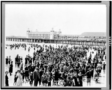 Crowd on beach at Atlantic City, New Jersey LCCN92514878 photo