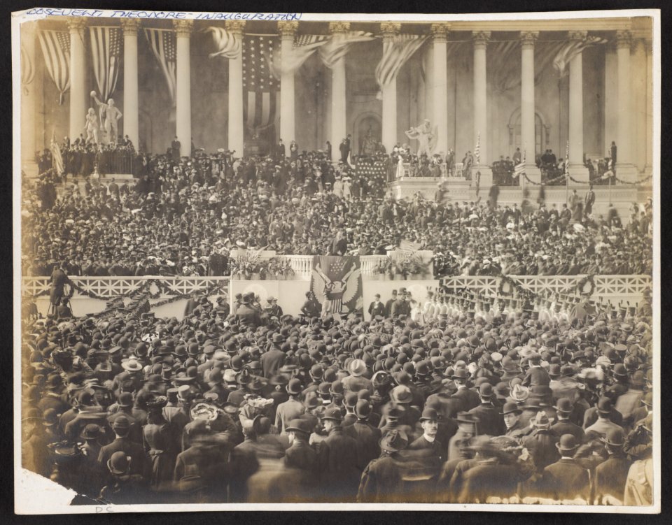 Crowds at the inauguration of President Theodore Roosevelt at the U.S. Capitol LCCN2009634016