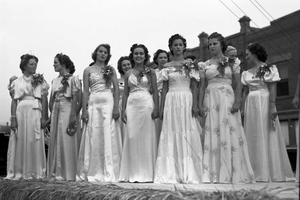 CrowleyRiceQueenContestants1938Lee