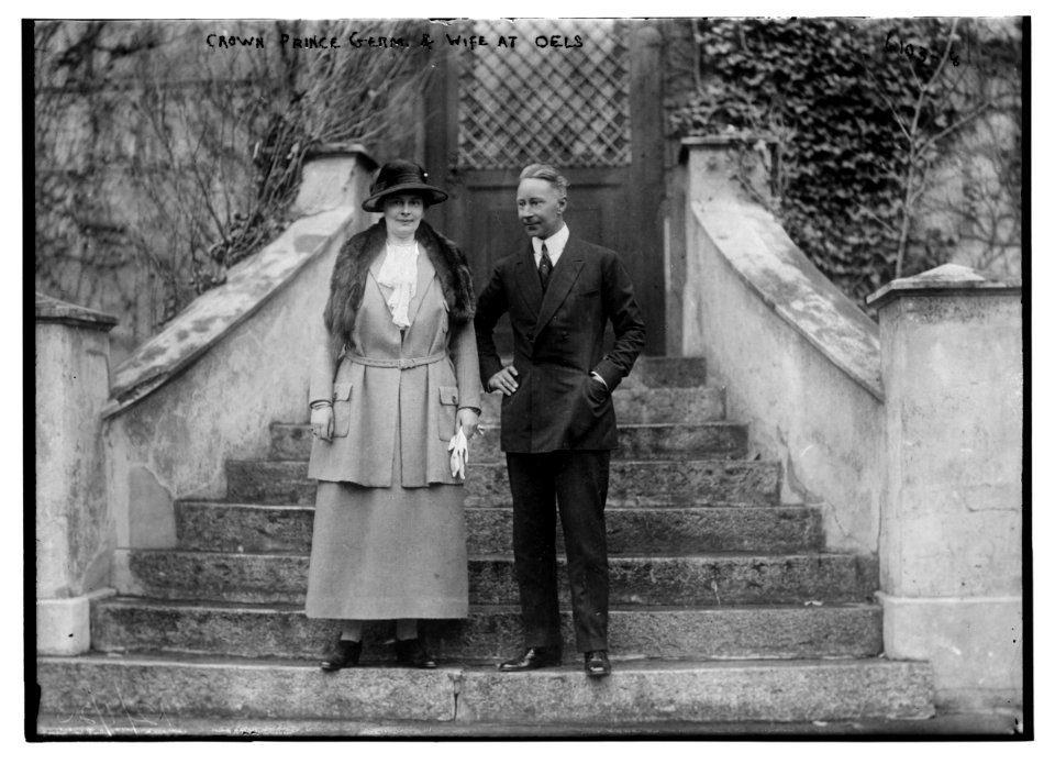 Crown Prince of Germ. and wife at Oels LCCN2014716736