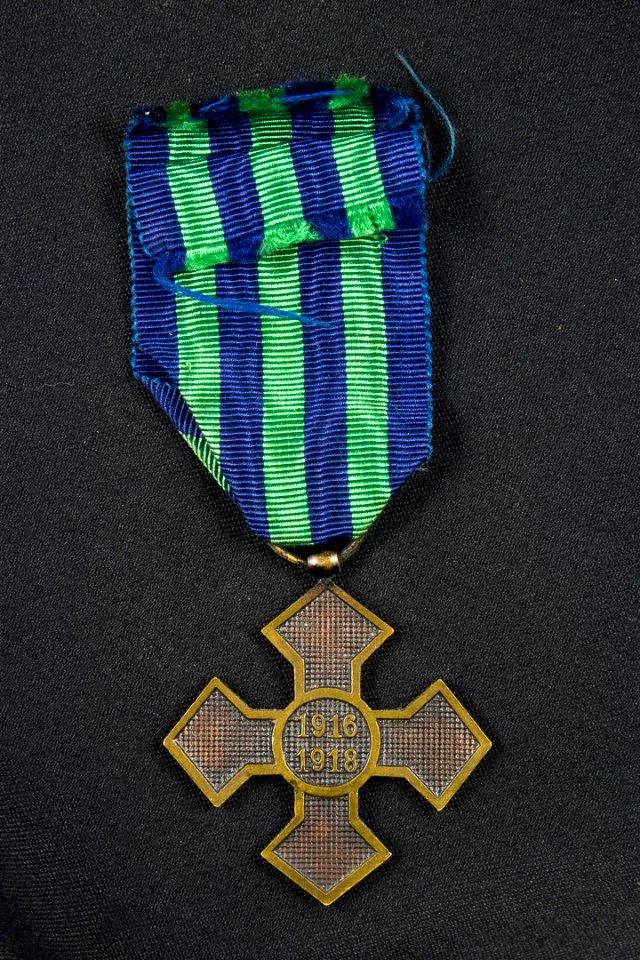 Crucea Comemorativă a Războiului 1916-1918 fara barete