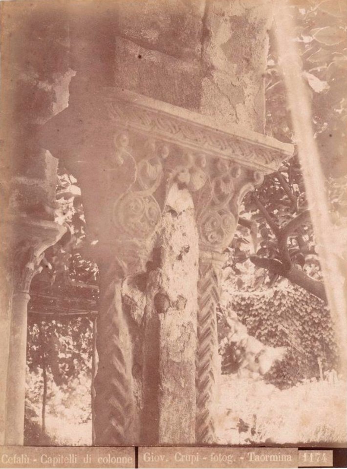 Crupi, Giovanni (1849-1925) - n. 1174 - Cefalù - Palermo - Capitelli di colonne - Cm 23x17 - Delcampe