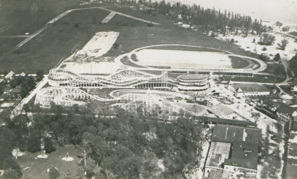 Crystal Beach Ontario from an Aeroplane (HS85-10-37564)
