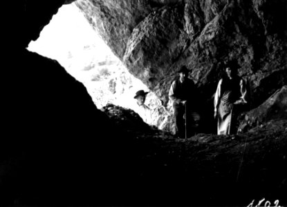 Csévi-barlang 002 Ásatás 1912 Bekey Imre Gábor