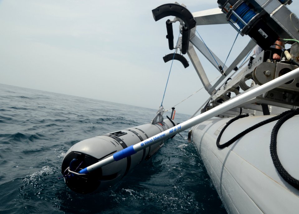 CTG 56.1 conducts UUV operations 130318-N-RE144-035