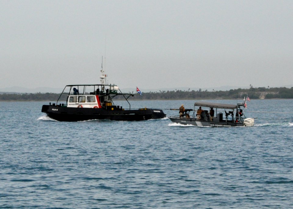 Cuban Tug Boat Transits GTMO Harbor DVIDS298637