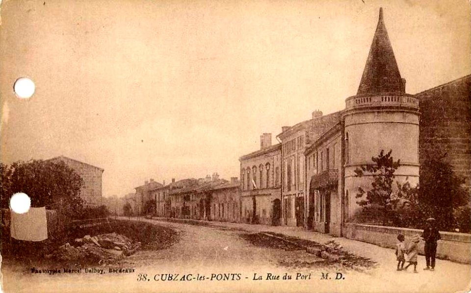 Cubzac-les-ponts - rue du port 1