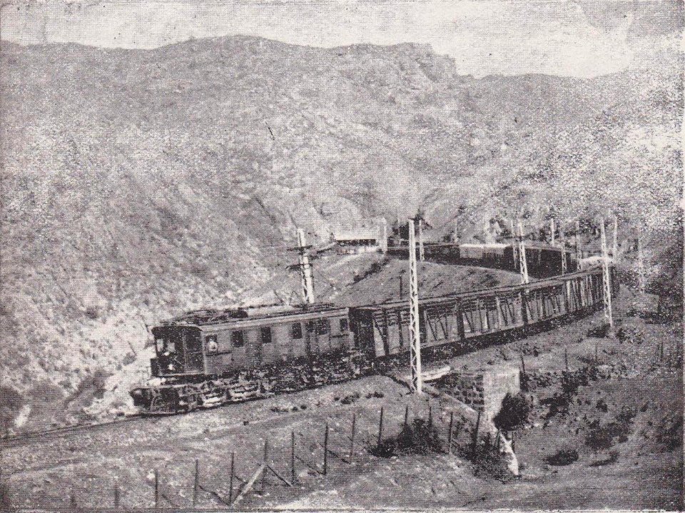 Cuesta del Tabón post-electrificación - Congreso de Ferrocarriles del Estado (1929)