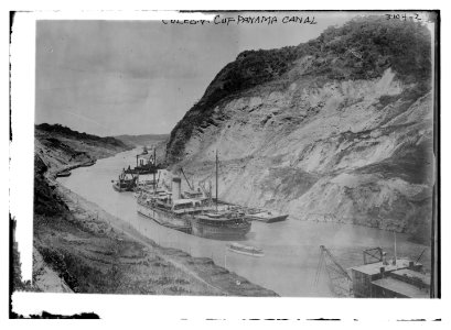 Culebra Cut - Panama Canal LCCN2014696304