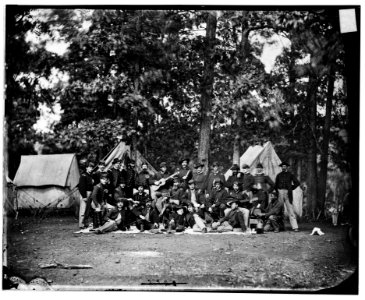 Culpeper, Va. Officers of the U.S. Horse Artillery Brigade commanded by Capt. James M. Robertson LOC cwpb.03689