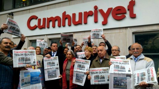 Cumhuriyet protests (3)