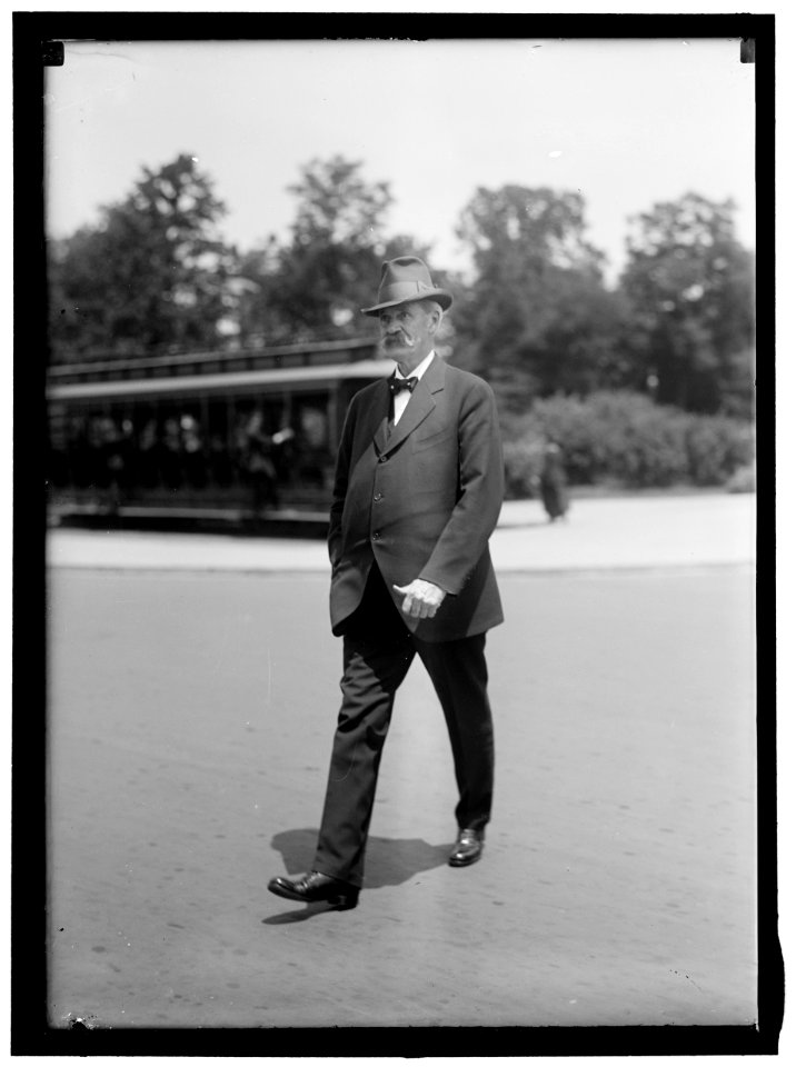 CUMMINS, ALBERT BAIRD. GOVERNOR OF IOWA, 1902-1908; SENATOR, 1908-1926. SNAP LCCN2016864450