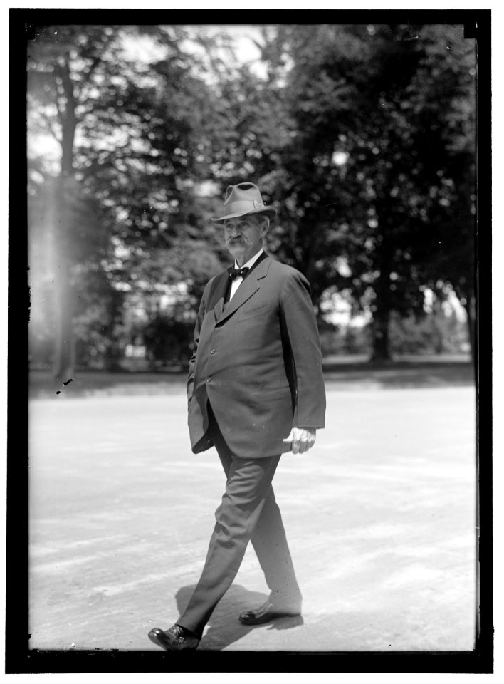 CUMMINS, ALBERT BAIRD. GOVERNOR OF IOWA, 1902-1908; SENATOR, 1908-1926. SNAP LCCN2016867364