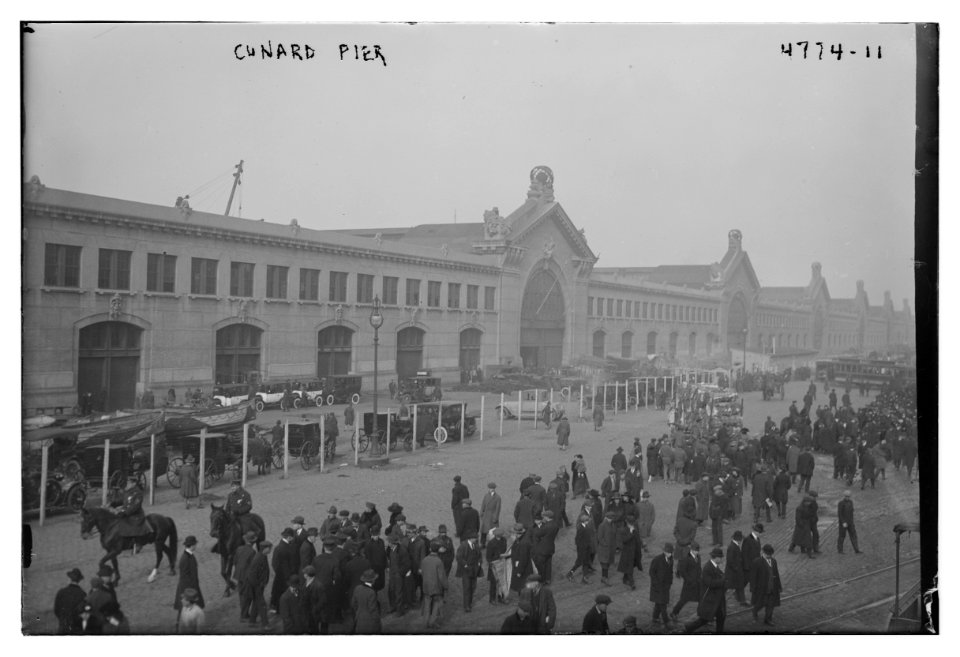 Cunard Pier LCCN2014708127