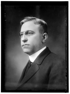 CUNNINGHAM, R.T. DIRECTOR OF CHAMBER OF COMMERCE OF U.S. LCCN2016866208