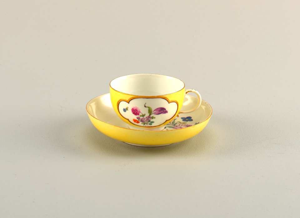 Cup And Saucer (Germany), mid-18th century (CH 18175553)