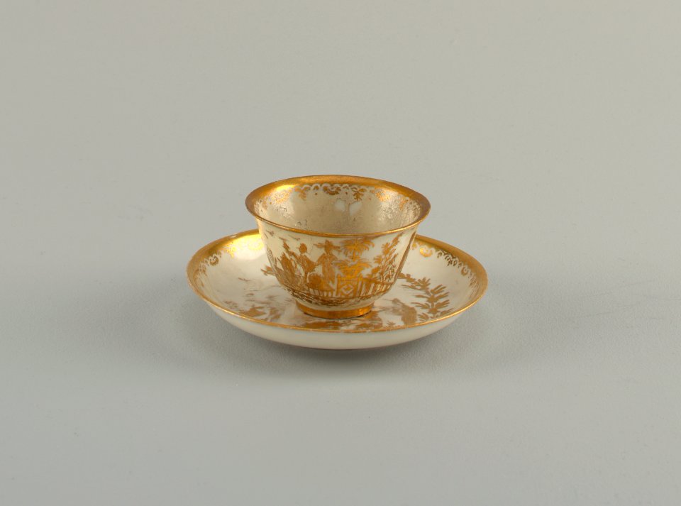 Cup And Saucer, 1726–1730 (CH 18350531)