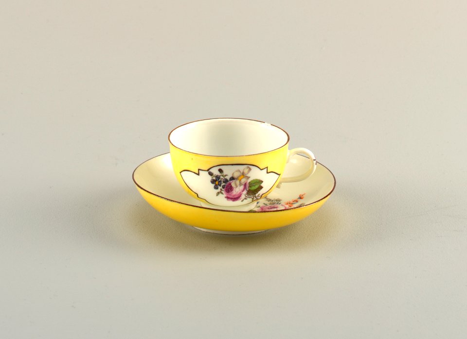 Cup And Saucer (Germany), mid-18th century (CH 18175803)