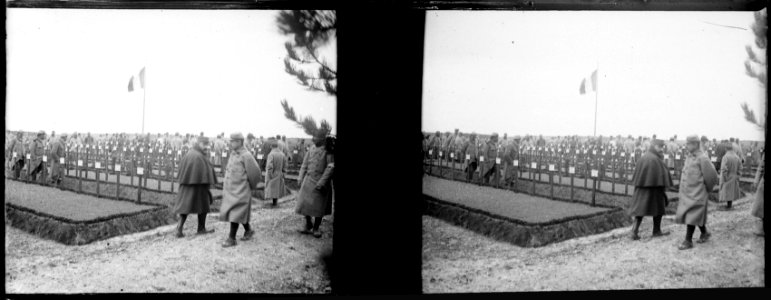Cuperly. 1er novembre 1915. Cimetière de l'HOE (hôpital d'évacuation) - Fonds Berthelé - 49Fi617