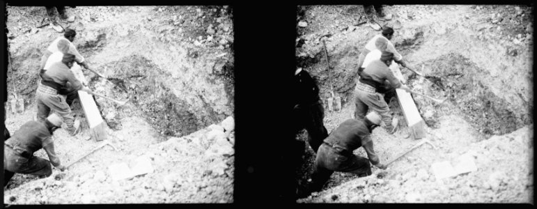 Cuperly. Cimetière. Exhumation des Allemands. 27-03-16 - Fonds Berthelé - 49Fi599