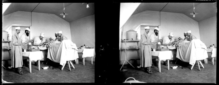 Cuperly. HOE (hôpital d'évacuation). Salle d'opération. M. Séjournet - Fonds Berthelé - 49Fi483