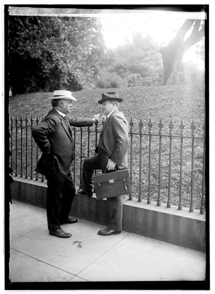 Curtis & Mondell, 5-22-22 LCCN2016846392
