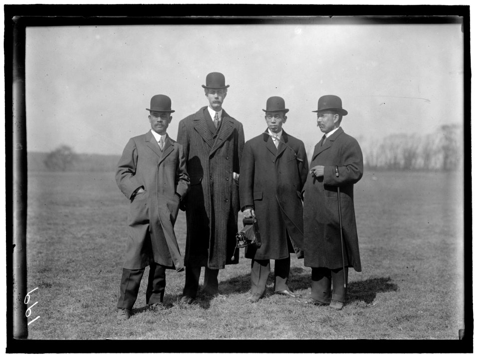 CURTISS AIRPLANE. TESTS OF CURTISS PLANE FOR ARMY. JAPANESE WATCHING TESTS- COMDR. SAITO; UNIDENTIFIED; COMDR. TOKUTARO HIROGA; COL. K. INOUYO LCCN2016863225