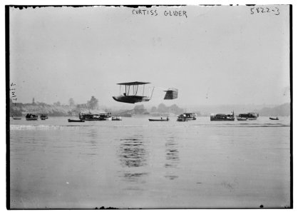 Curtiss glider, 9-11-22 LCCN2014715055