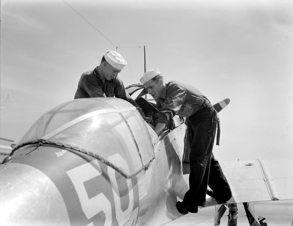 Curtiss SNC cockpit 1942