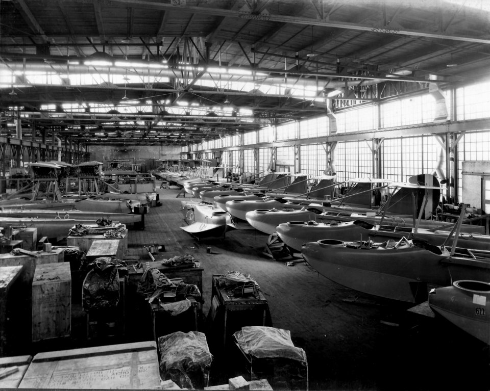 Curtiss HS assembly c1918