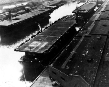 CVE-91 CVE-90 at dock