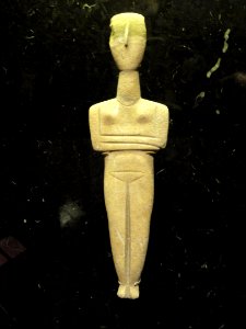 Cycladic idol, Cyclades, mid 3rd millennium BCE - Nelson-Atkins Museum of Art - DSC08164