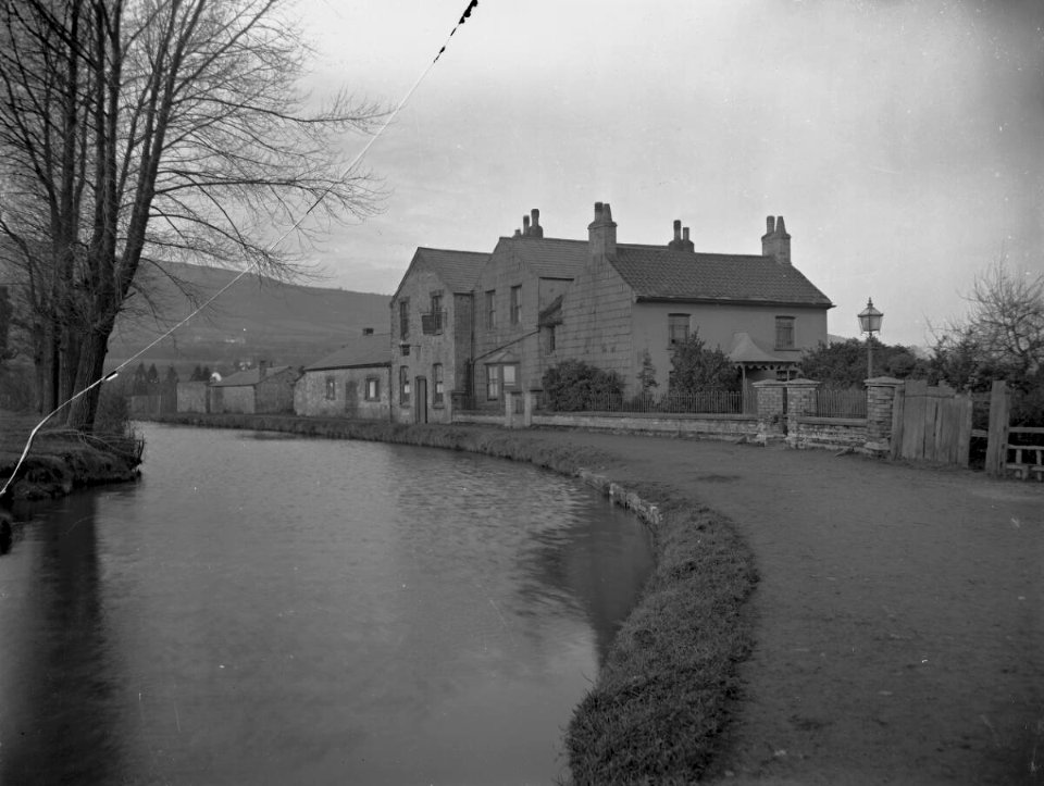Cwmbran Tea Gardens Pontnewydd (4641659)