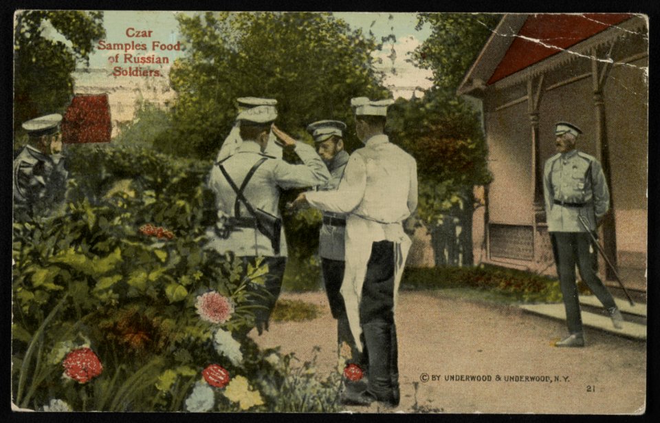Czar samples food of Russian soldiers LCCN2012648262