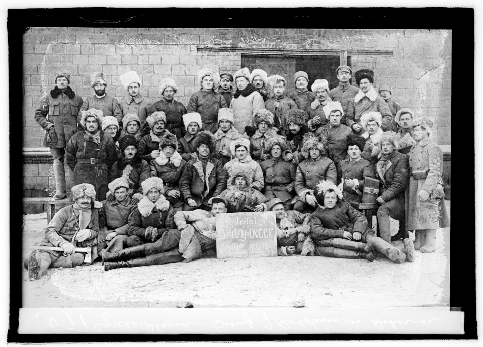 Czecho-Slavia, group of soldiers in Siberia LCCN2016822068