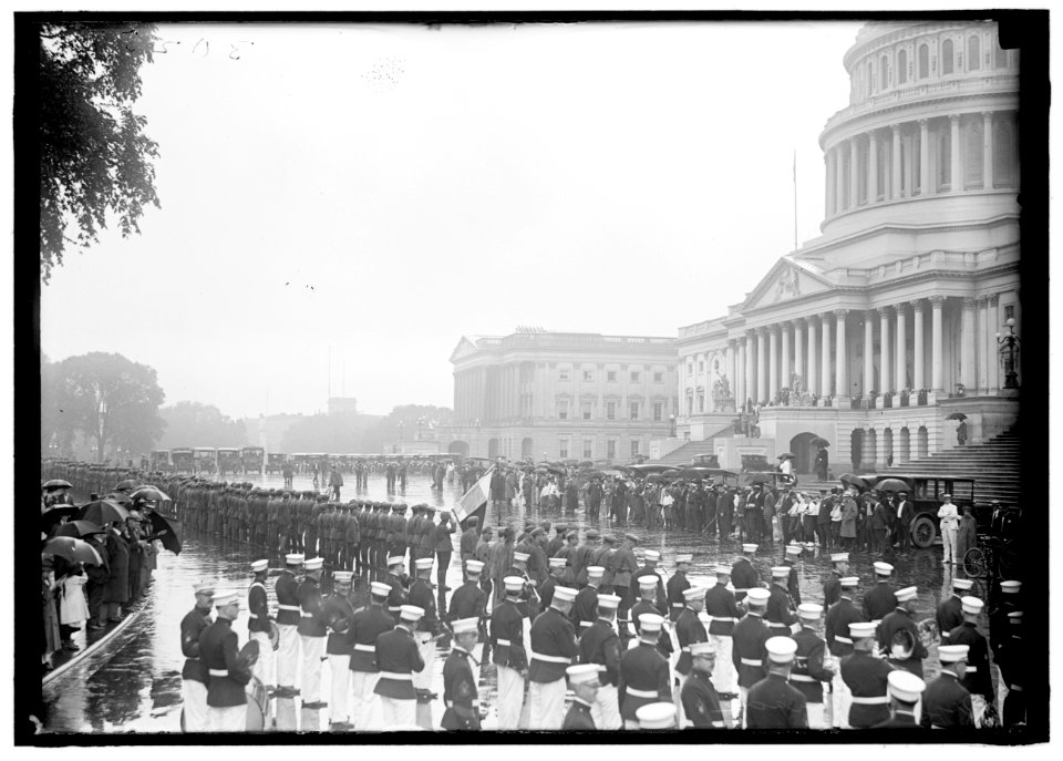 CZECHOSLOVAKIA, OFFICIALS, ETC. CZECHOSLOVAKIA PARADE LCCN2016870244