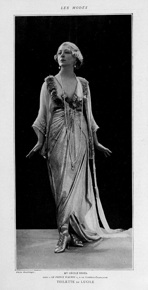 Cécile Sorel, in 1920, by Reutlinger