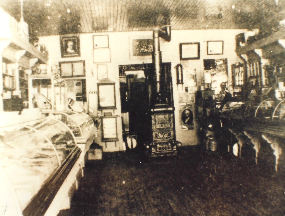 D.B. Perry Drug Store, Flushing MI