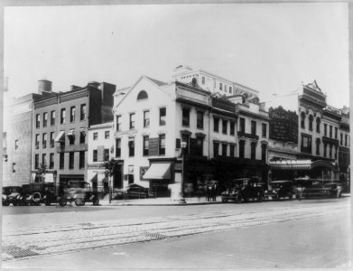 D.C. Washington. Streets. 13th and F Streets, N.W. LCCN2004668548