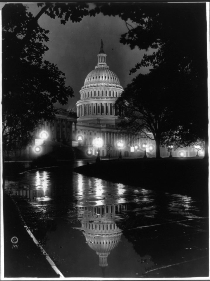 D.C., Washington - Capitol - Exterior - Night View of S.E. front on rainy night LCCN2005681020