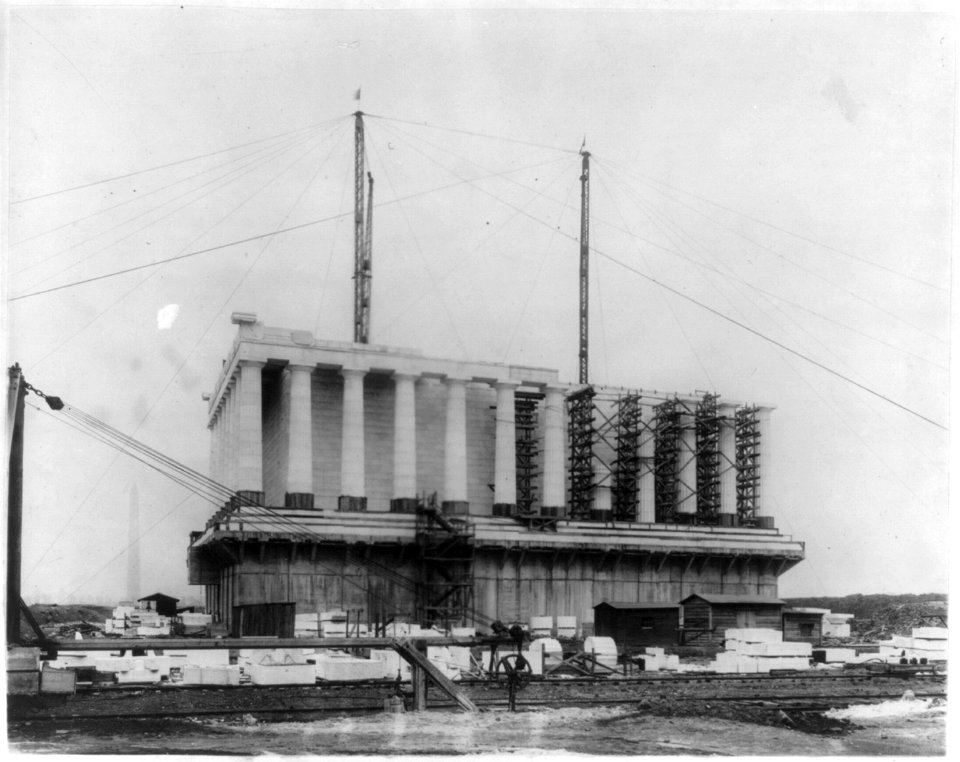 D.C. Washington - Lincoln Memorial - exterior, under construction LCCN2002695614