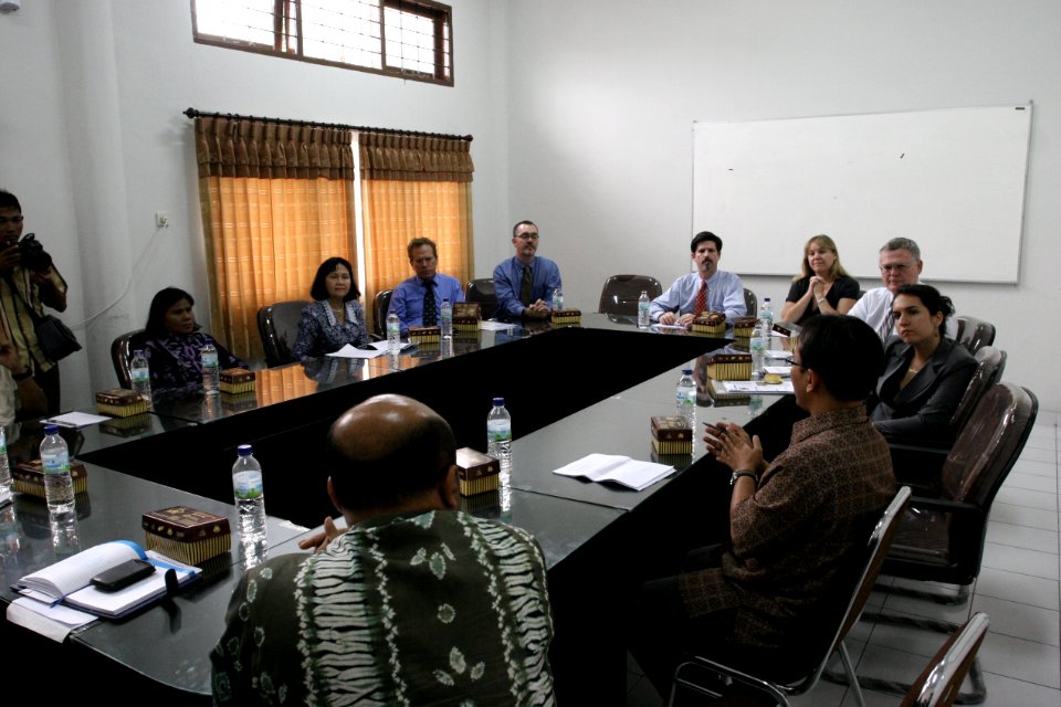 DAA visit. UNESA. Surabaya (5267843814)