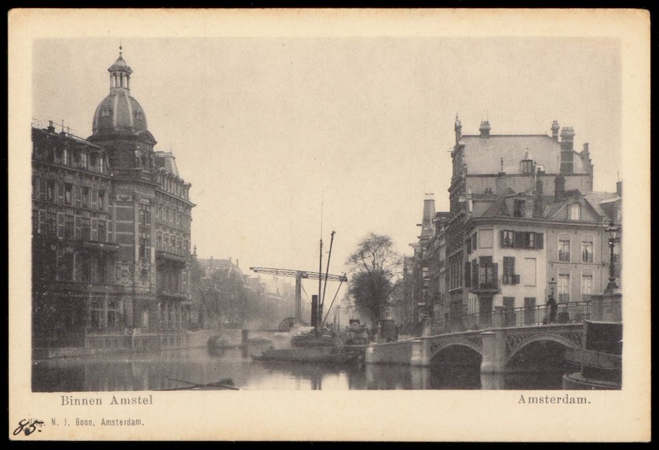 De kruising van Binnen Amstel met Kloveniersburgwal, Afb PBKD00244000016