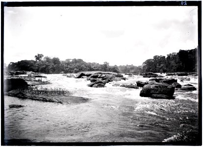 De Kortoefoetoe-stroomversnelling in de Tapanahoni-rivier