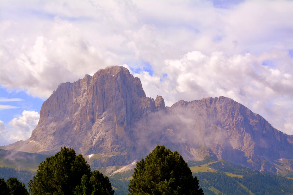 Rock clouds cloudy