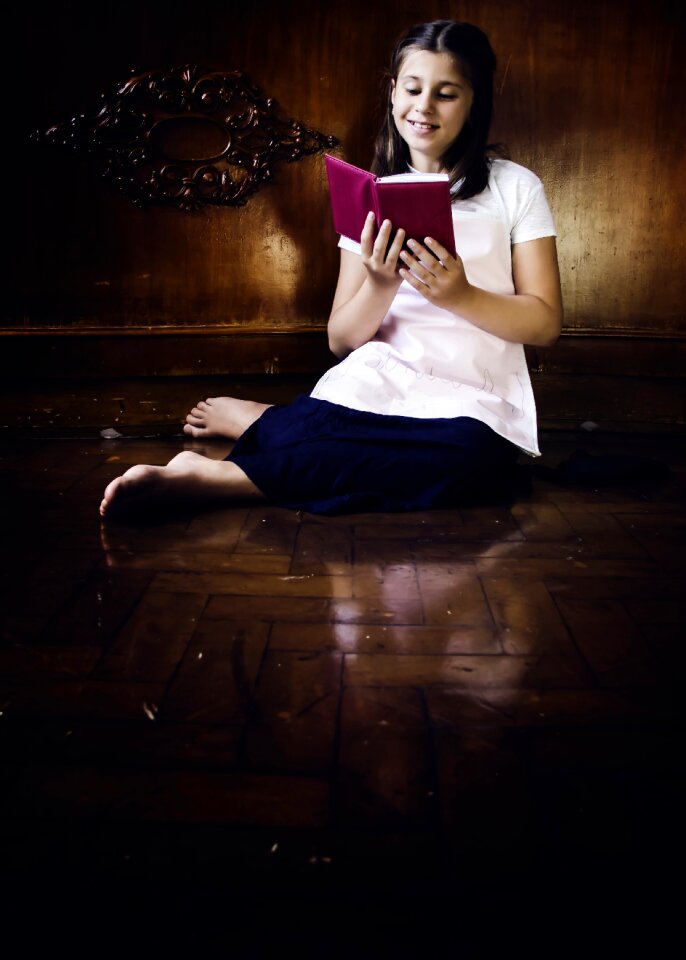 Theatre book ground