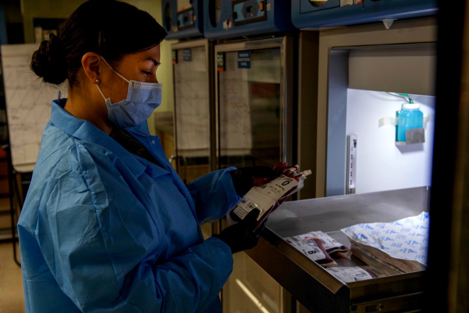 Daily Operations in the Blood Bank Aboard USNS Comfort (49826077708)