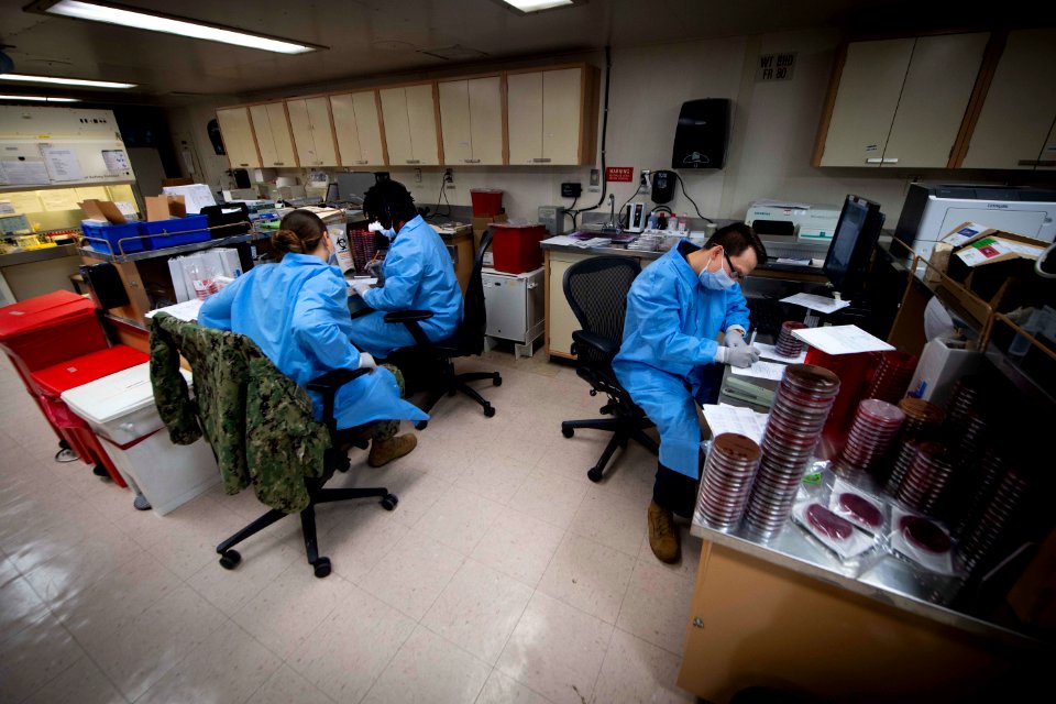 Daily Operations in the Microbiology Lab Aboard USNS Comfort (49826560406)