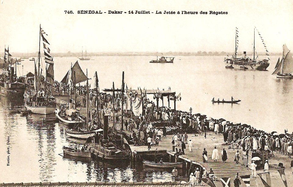 Dakar-14 juillet-Régates (AOF)
