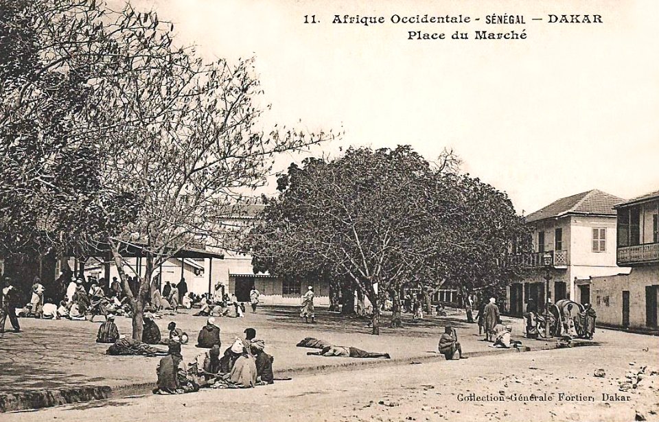 Dakar-Place du Marché (AOF)